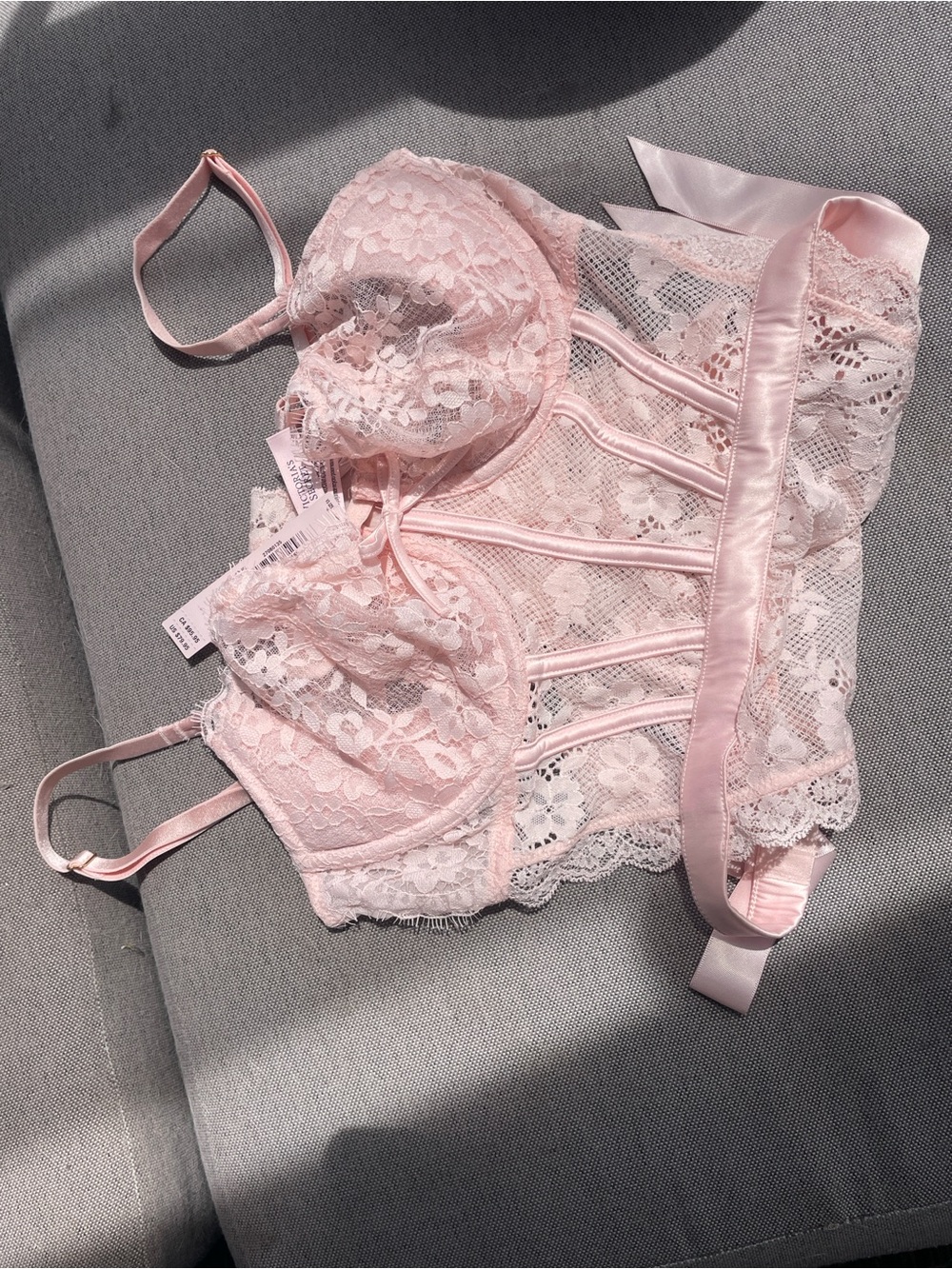 Victoria’s Secret Dream Angels Wicked Unlined Lace Teddy Rose Pink - Picture 6 of 6